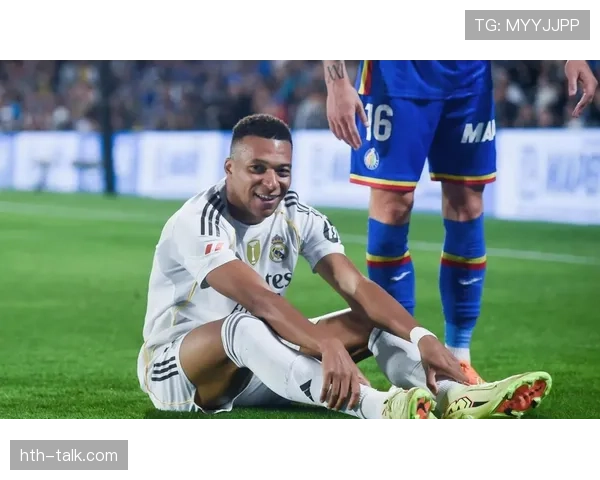 姆巴佩在战术体系中的核心角色解析 姆巴佩在战术体系中的核心角色解析